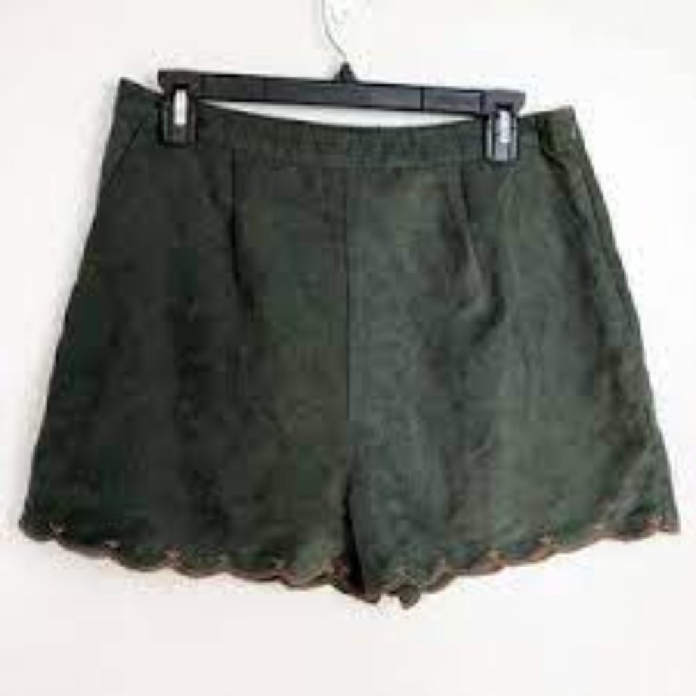 Double Zero High-waisted scallop hem faux suede shorts- Size S